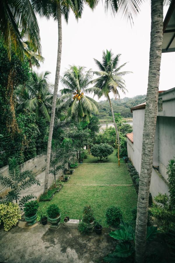 Lavish Kandy